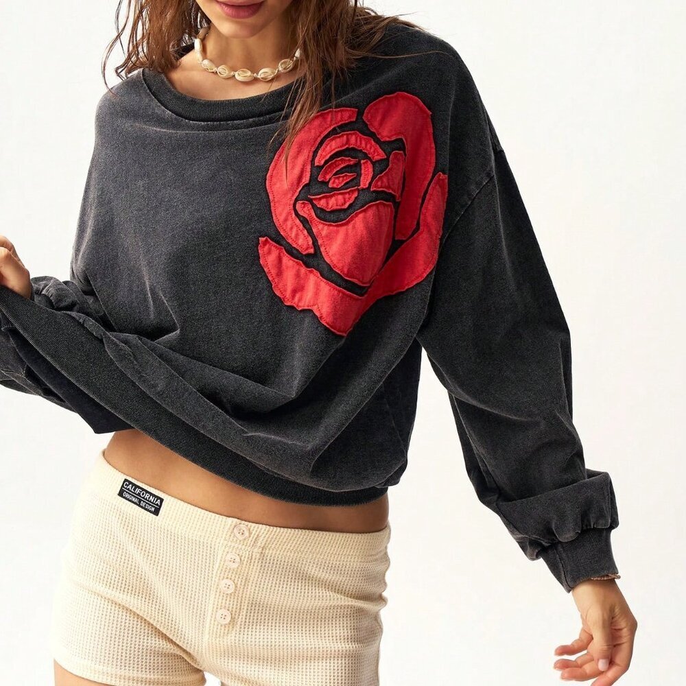 Black Casual Women's Floral Print T-Shirt - Picture 6 of 9